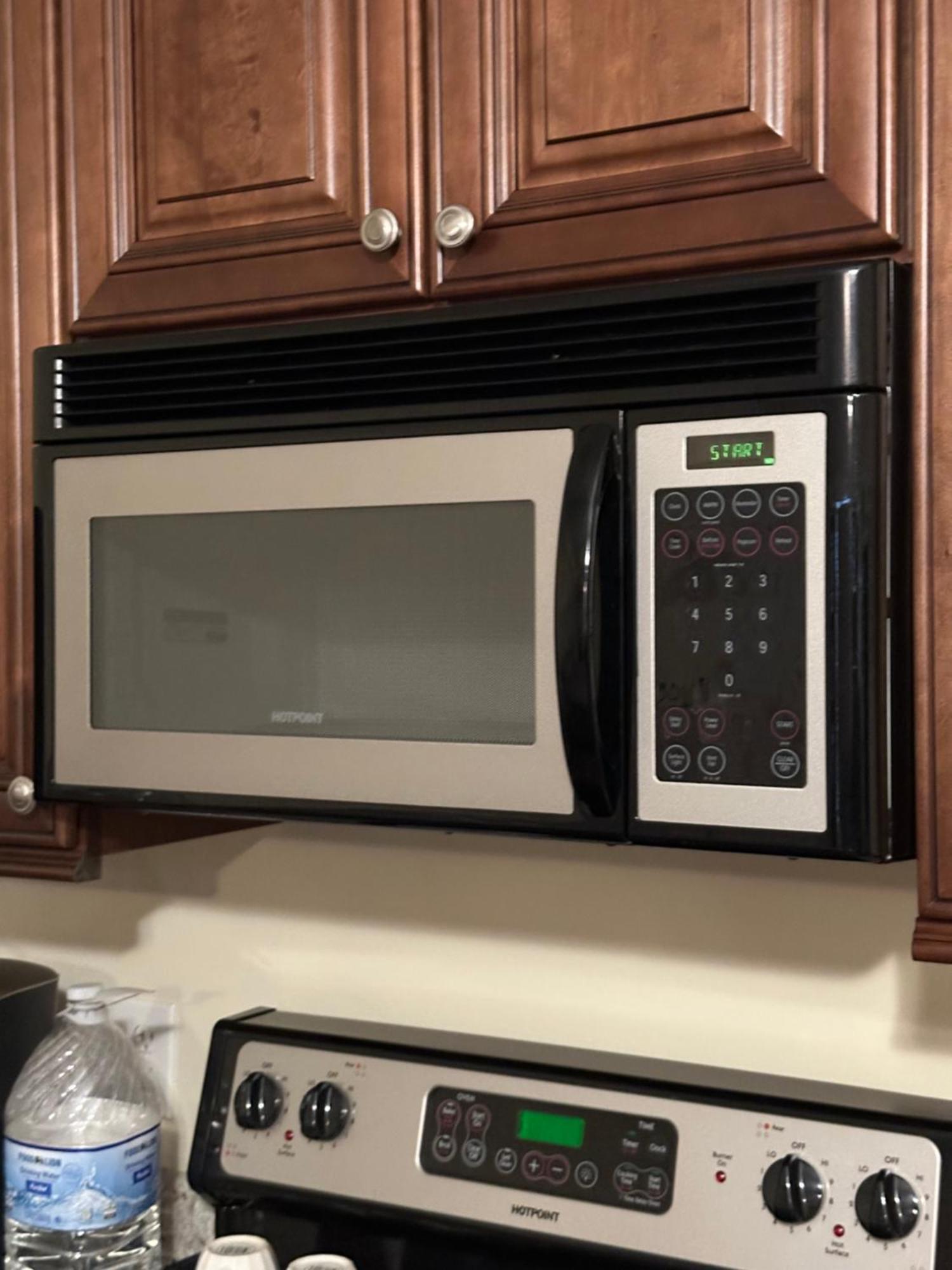 Moorefield Suites Greensboro East ماكلينزفيل المظهر الخارجي الصورة